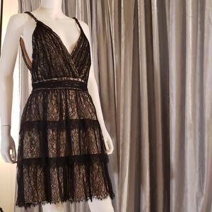 Alice + Olivia Olive Lace Tiered Dres